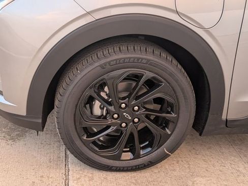 New 2027 Chevrolet Bolt RS w/ Technology Package FWD image 4