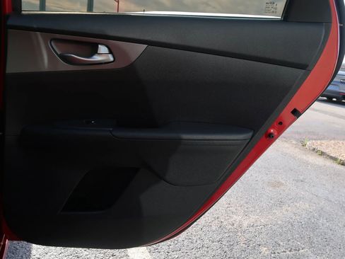 Used 2019 Kia Forte LXS image 45