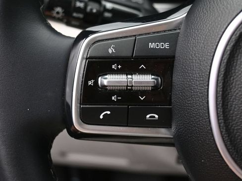 Used 2023 Kia Sorento SX AWD/4WD image 16