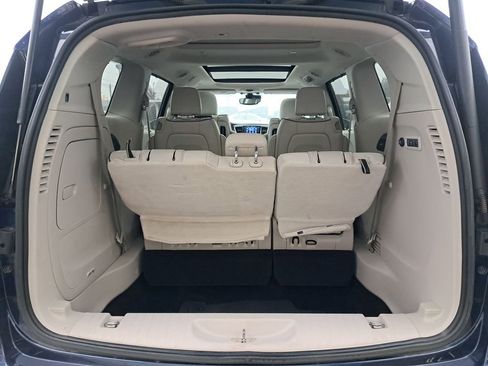 Used 2017 Chrysler Pacifica Limited image 29