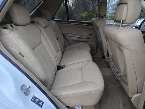 Used 2008 Mercedes-Benz ML 350 4MATIC w/ P1 Pkg image 15