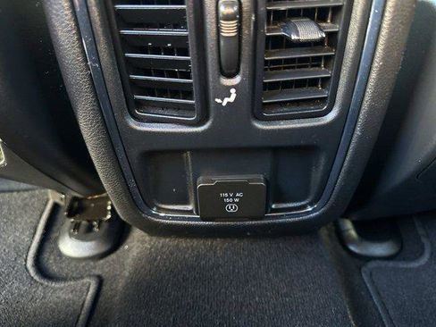 Certified 2021 Jeep Grand Cherokee Laredo X image 31