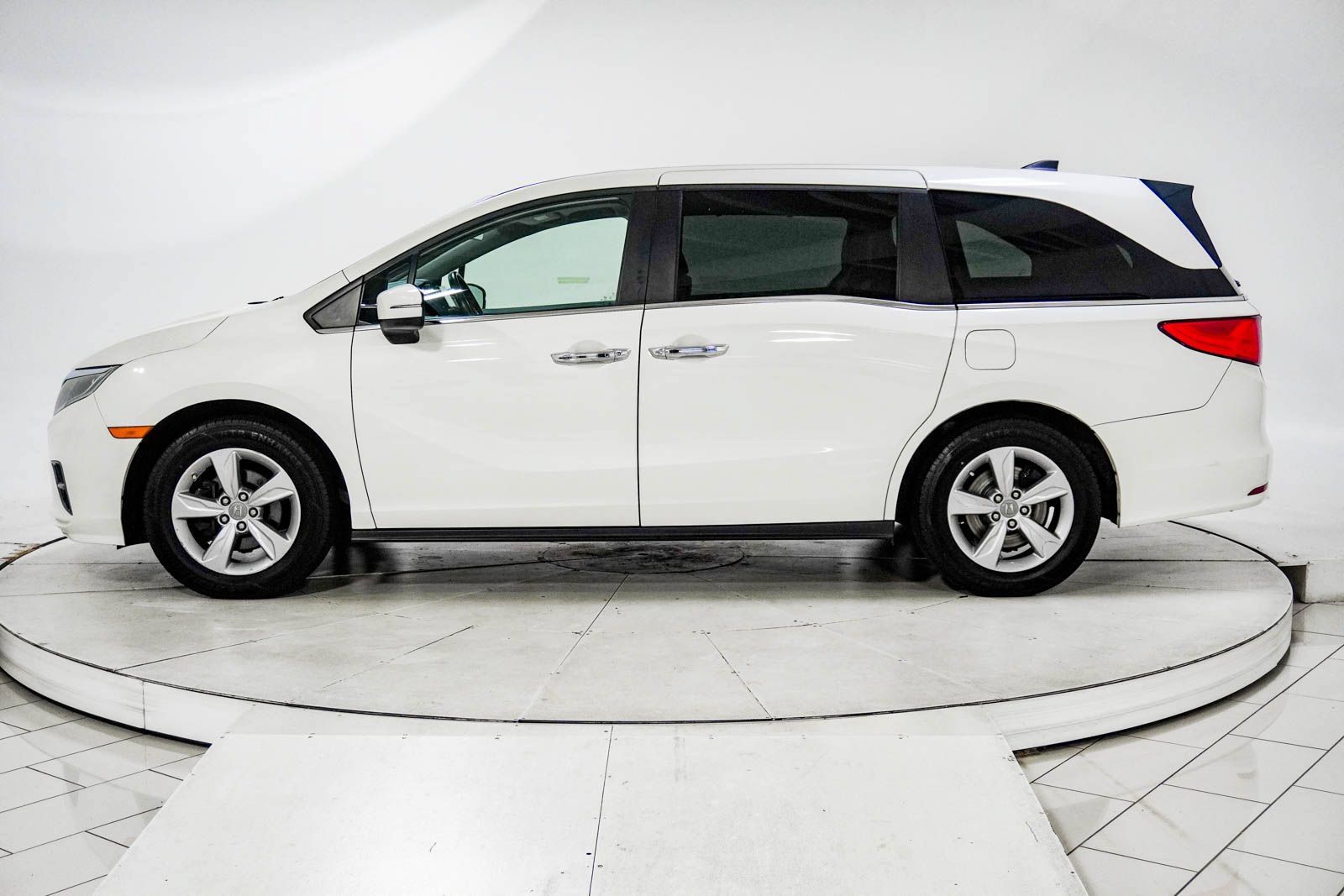 Used 2019 Honda Odyssey EX-L image 5
