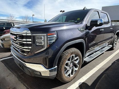 Used 2023 GMC Sierra 1500 SLT w/ SLT Premium Package image 4