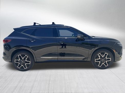 Used 2023 Chevrolet Blazer RS w/ Driver Confidence II Package FWD image 5