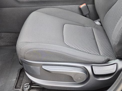 New 2026 Kia Sportage LX FWD image 19