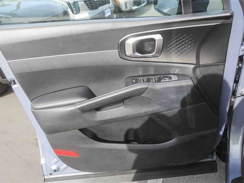 Certified 2023 Kia Sorento S w/ Panoramic Sunroof Package image 22