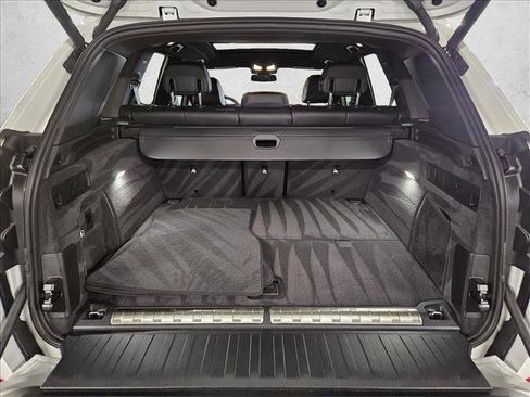 Used 2026 BMW X5 xDrive50e w/ Premium Package image 6