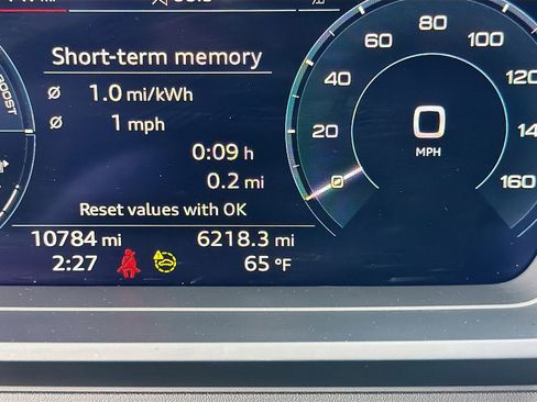 Used 2024 Audi Q4 e-tron Premium image 39