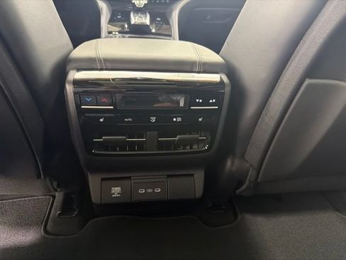 Certified 2026 Acura MDX SH-AWD w/ Advance Package image 28