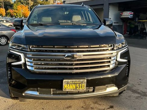 Used 2021 Chevrolet Suburban High Country w/ Premium Package image 7