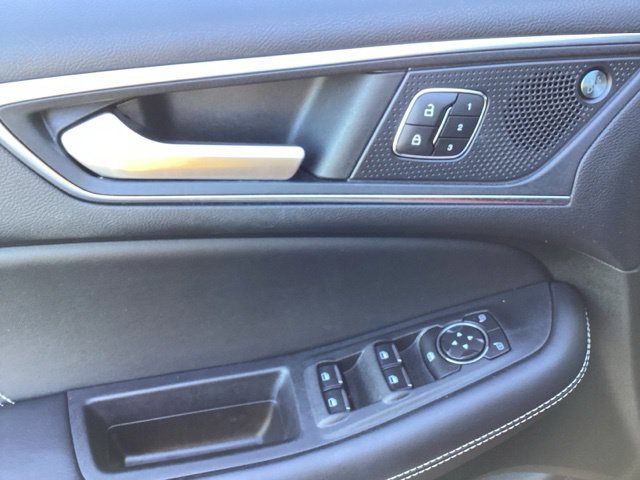 Used 2022 Ford Edge ST w/ Equipment Group 401A AWD/4WD image 27