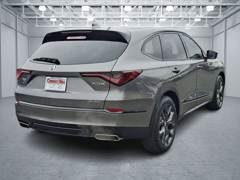 Used 2023 Acura MDX A-Spec image 5