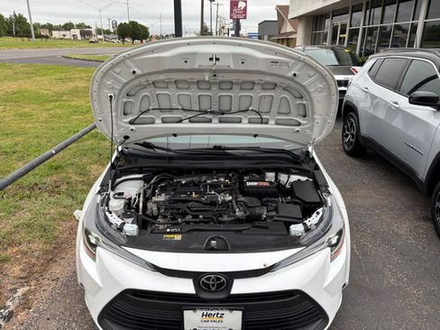 Used 2023 Toyota Corolla LE FWD image 31