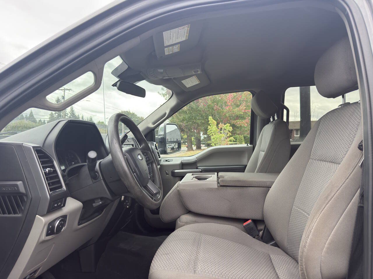 Used 2021 Ford F350 XLT w/ XLT Premium Package AWD/4WD image 3