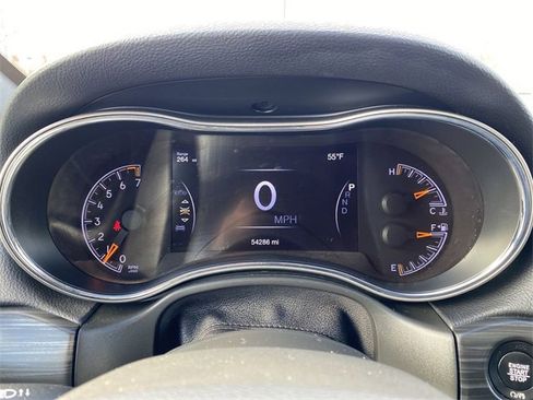 Used 2022 Jeep Grand Cherokee Limited image 17