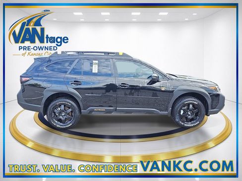 Certified 2025 Subaru Outback Wilderness AWD/4WD image 5