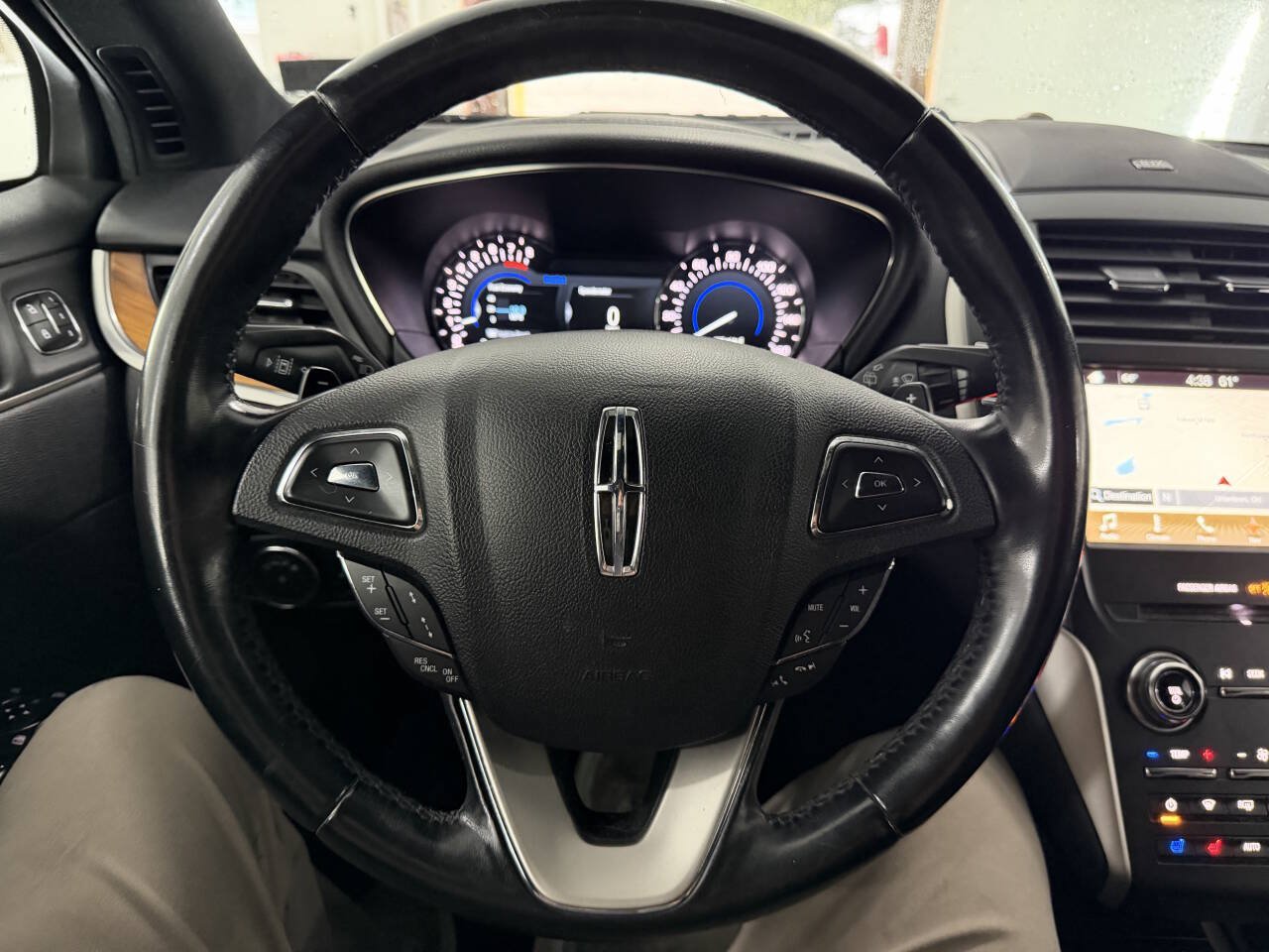 Used 2017 Lincoln MKC Reserve AWD/4WD image 30
