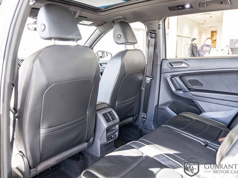 Used 2019 Volkswagen Tiguan SEL Premium image 34