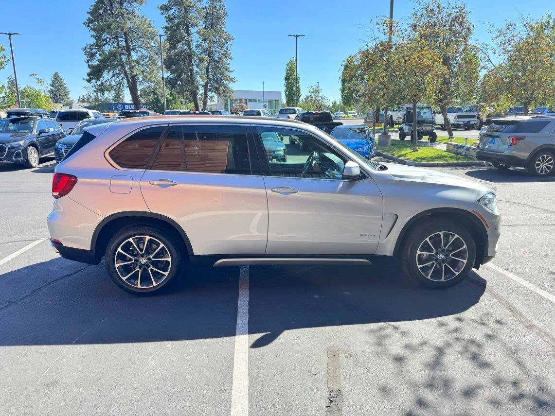 Used 2018 BMW X5 xDrive35i w/ M Sport Package AWD/4WD image 6