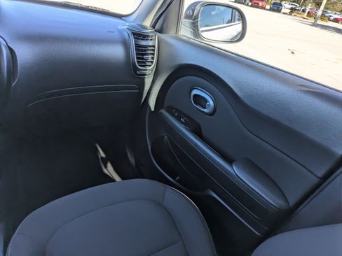 Certified 2019 Kia Soul w/ Convenience Package image 19