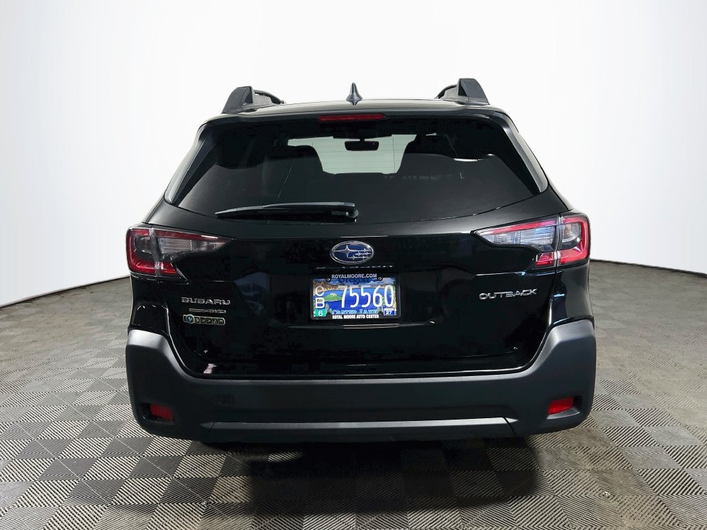 Used 2024 Subaru Outback Premium AWD/4WD image 6