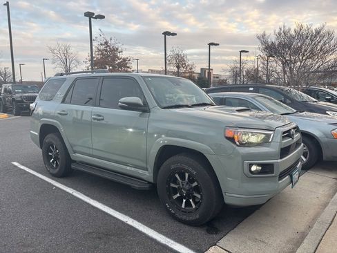 Used 2022 Toyota 4Runner TRD Sport w/ Technology Package image 1