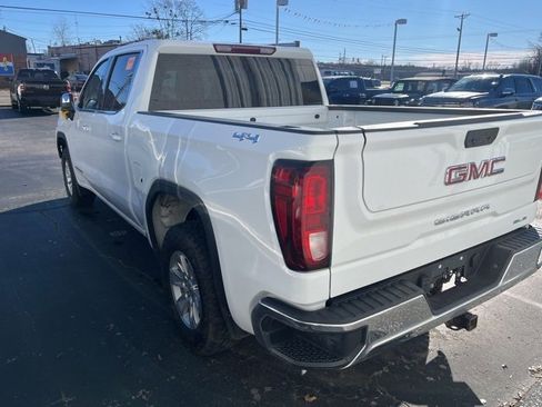 Used 2023 GMC Sierra 1500 SLE image 2