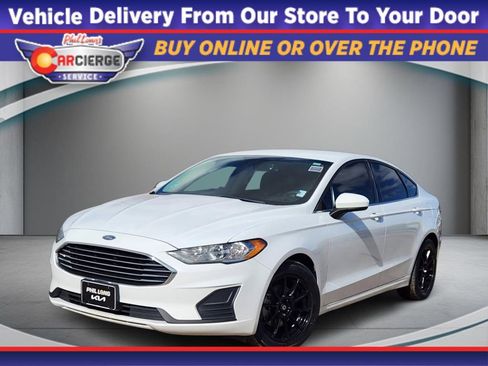 Used 2019 Ford Fusion S image 1