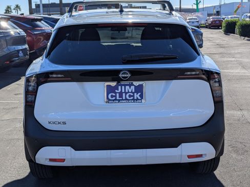 New 2026 Nissan Kicks SV image 3