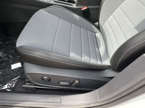 New 2026 Volkswagen Jetta SE image 14