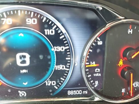 Used 2019 GMC Acadia Denali w/ Technology Package AWD/4WD image 13