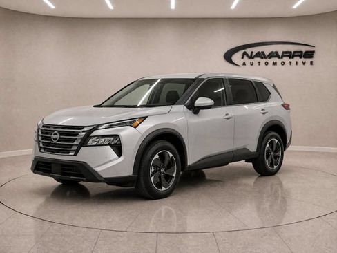 Used 2024 Nissan Rogue SV FWD image 3
