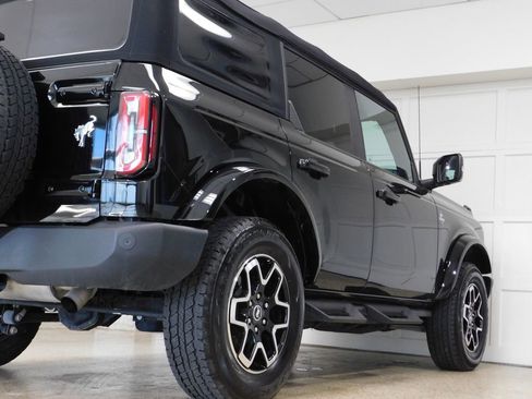 Used 2023 Ford Bronco Outer Banks AWD/4WD image 70