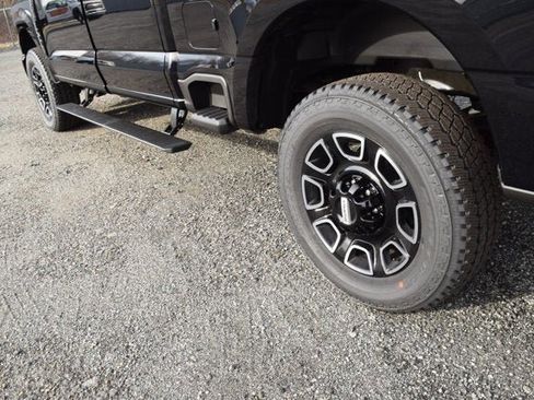 New 2026 Ford F350 Platinum image 4