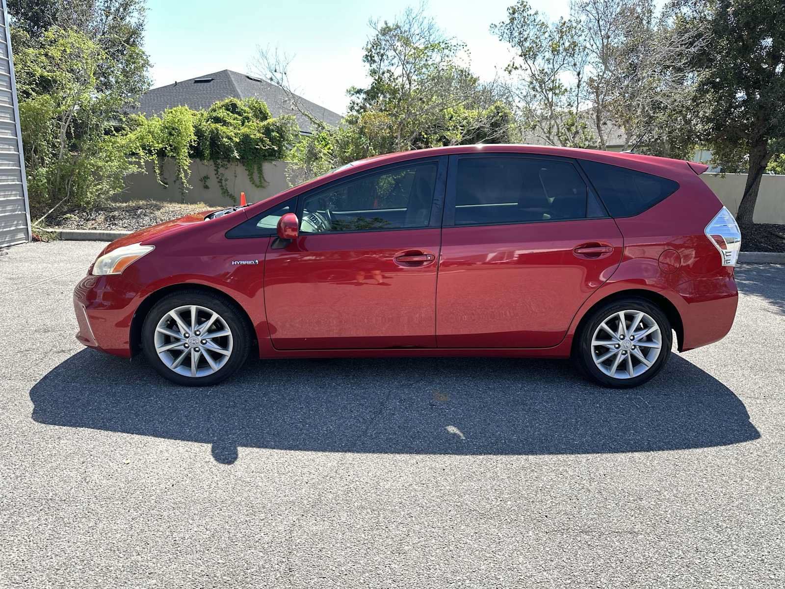 Used 2013 Toyota Prius V Five FWD image 3