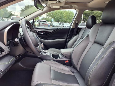 Certified 2025 Subaru Outback Onyx Edition AWD/4WD image 18