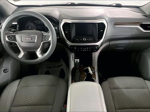 Used 2017 GMC Acadia SLE image 7