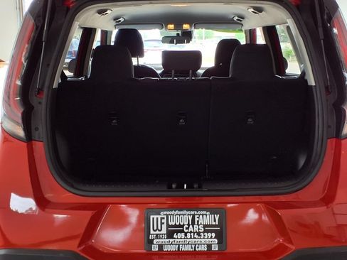 Used 2024 Kia Soul LX w/ Option Group 015 FWD image 15
