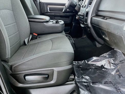 Used 2024 RAM 1500 Warlock AWD/4WD image 31