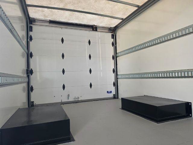 Used 2024 Mercedes-Benz Sprinter 3500 image 38
