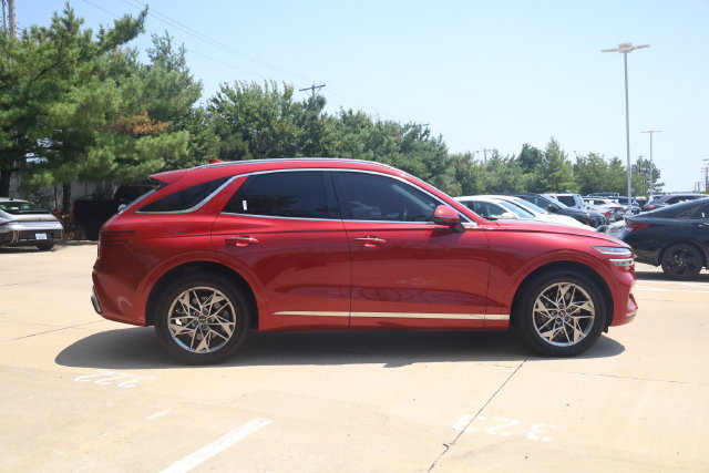 Used 2023 Genesis GV70 2.5T w/ Select Package AWD/4WD image 4