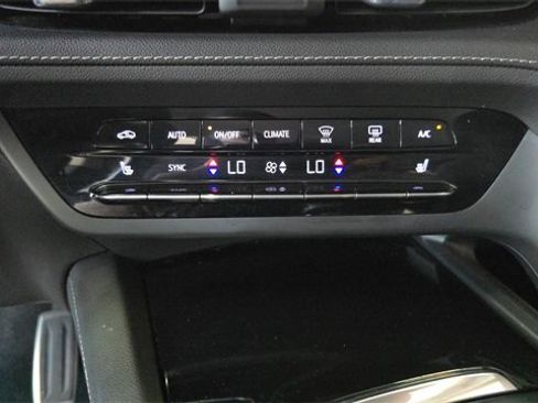 Used 2023 Buick Envision Preferred w/ Sport Touring Package image 23