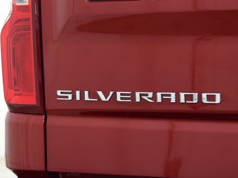 Used 2025 Chevrolet Silverado 1500 RST image 21