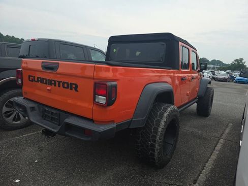 Used 2020 Jeep Gladiator Sport w/ Quick Order Package 24S AWD/4WD image 2