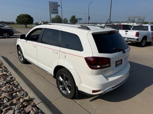 Used 2017 Dodge Journey Crossroad w/ Rear Seat Video Group I AWD/4WD image 8
