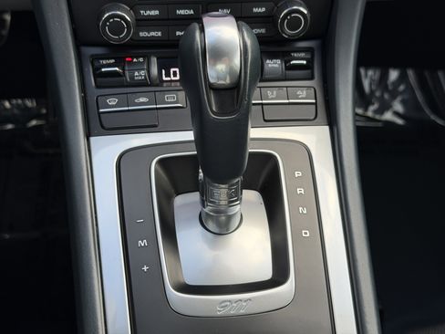 Certified 2018 Porsche 911 Carrera 4S image 21