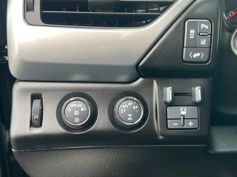 Used 2015 Chevrolet Tahoe LTZ image 29