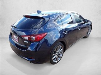 Used 2018 MAZDA MAZDA3 Touring FWD video 4