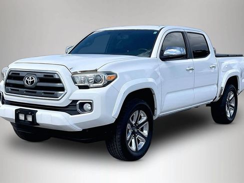 Used 2016 Toyota Tacoma Limited w/ Towing Package RWD image 2